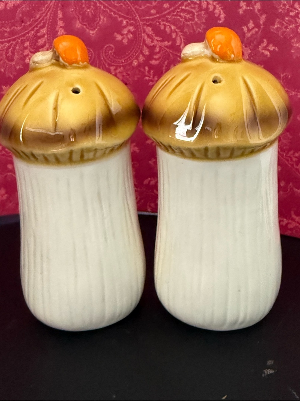 Vintage 1970s Merry Mushrooms Sears and Roebuck salt and pepper shakers - Picture 2 of 6